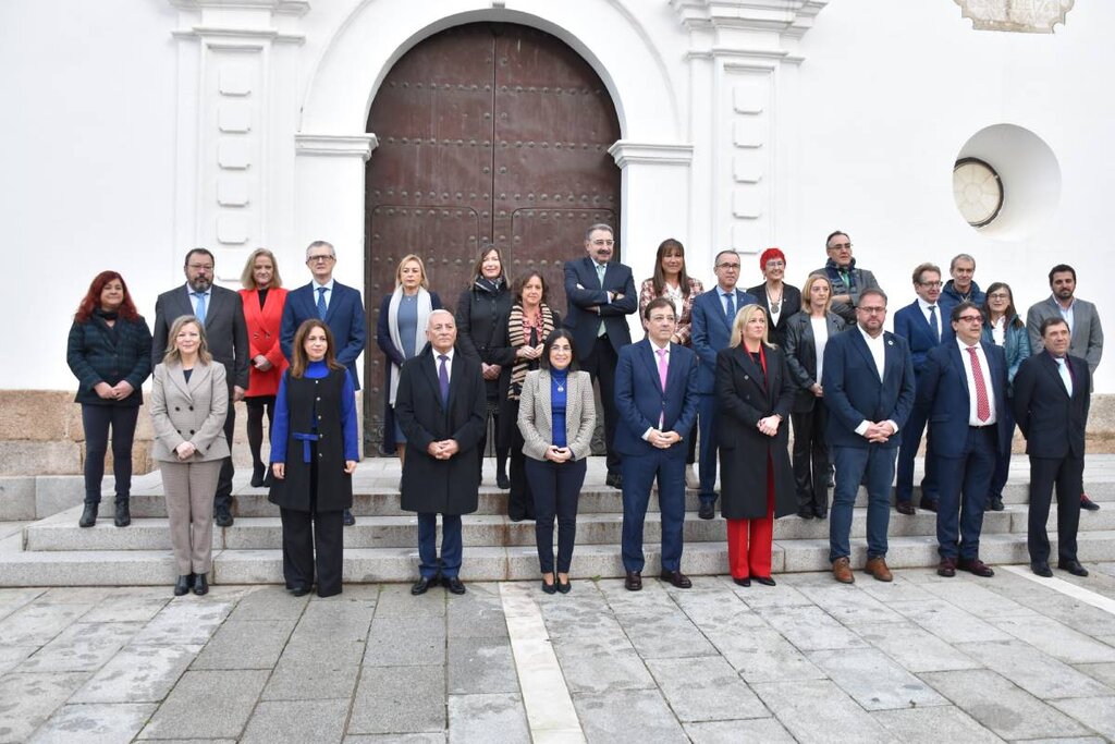 La ministra de Sanidad, Carolina Darias, con los consejeros de Sanidad de las diferentes autonomas, en Mérida. Foto: MINISTERIO DE SANIDAD.