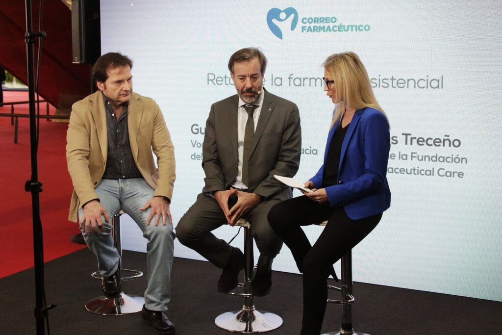 Coloquio sobre 'Retos de la farmacia asistencial' celebrado en el set de TV de Correo Farmacéutico en 'Infarma' 2023. Foto: JAUME COSIALLS