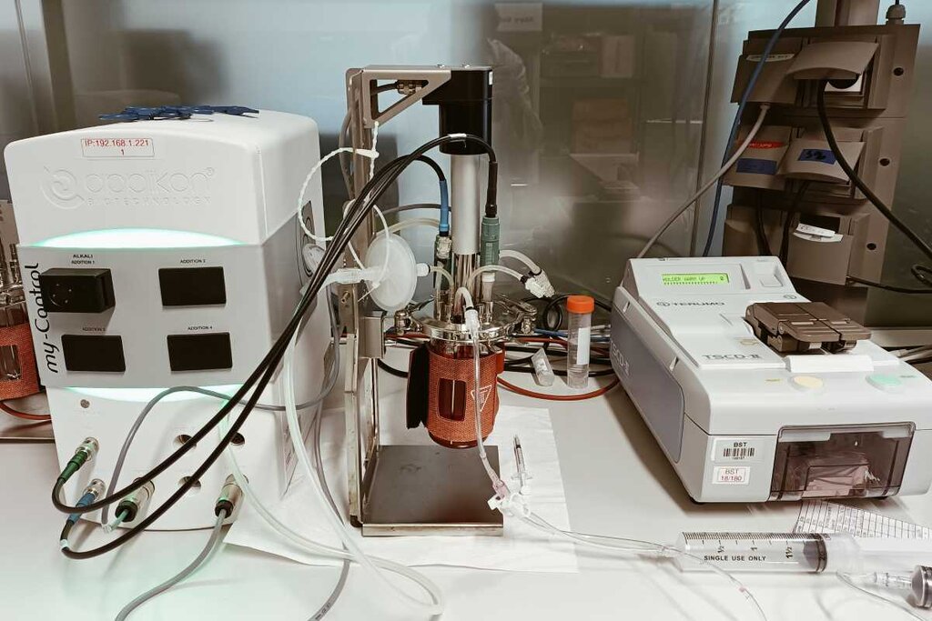 Biorreactor del Laboratorio de InmunohematologÃa del BST. Foto: BANC DE SANG I TEXITS
