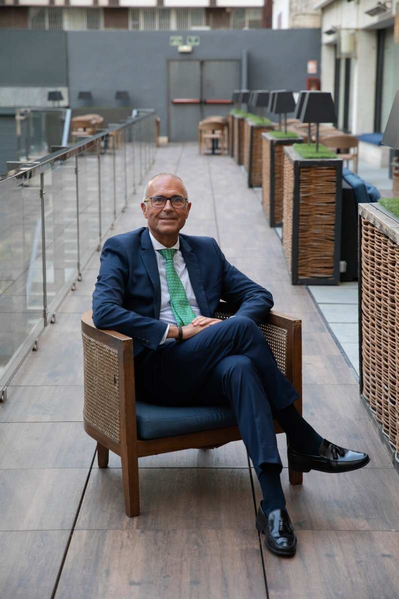 Entre satisfecho y cauto. As está Pablo Lara con la aprobación de los nuevos criterios de acreditación docente. Foto: SERGIO GONZÁLEZ VALERO.