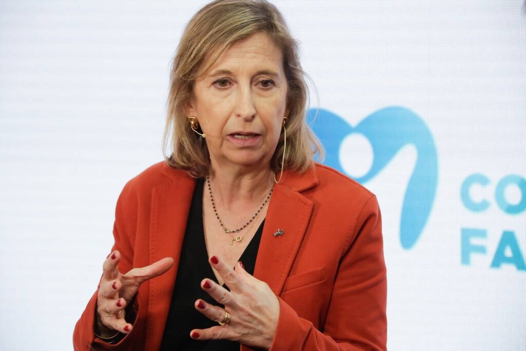 Núria Bosch, vicepresidenta del COF de Barcelona, en un momento del encuentro. Foto: JAUME COSIALLS.