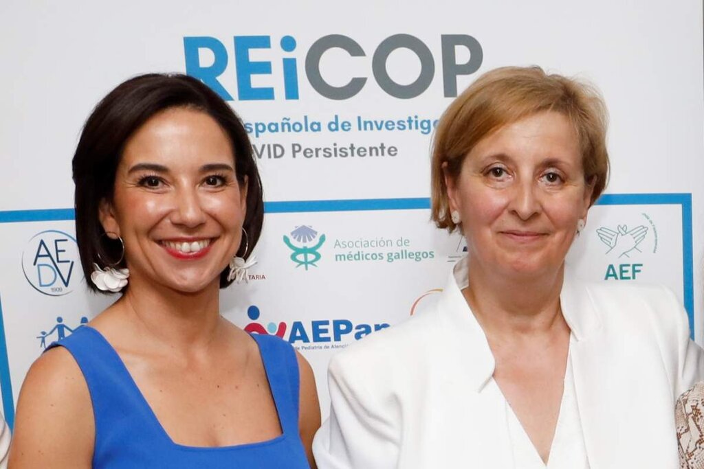 Raquel Mart�nez Garc�a, secretaria general del Consejo de COF, y Pilar Rodr�guez Ledo, presidenta de Reicop. Foto: CONSEJO GENERAL DE COF.