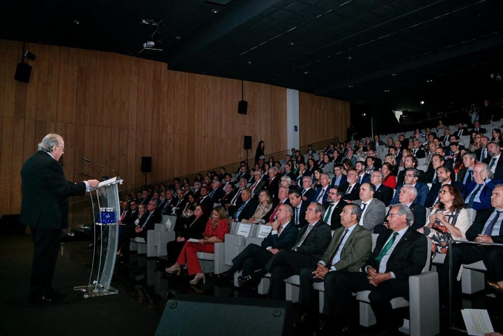 Auditorio durante el discurso de Diego Murillo. FOTO: JOSÉ LUIS PINDADO