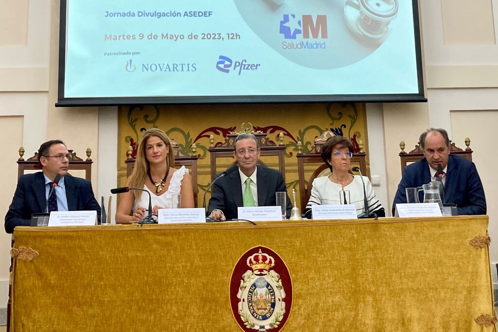 Pedro Irigoyen, Elena Mantilla, Mario Mingo, Elena Andradas y Miguel López-Valverde durante el evento.