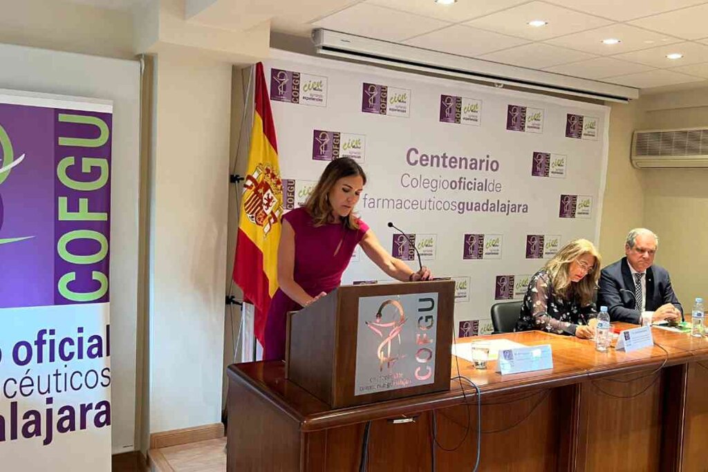 Concepción Jiménez también revalidó su cargo como presidenta del COF de Guadalajara.
