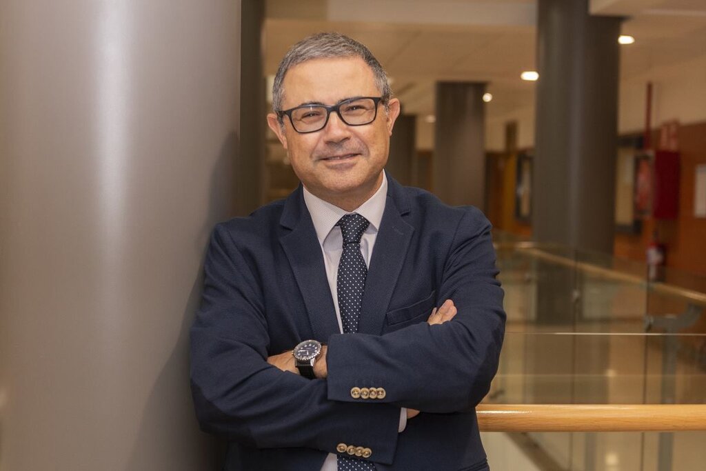 Emilio García Sánchez, profesor de Bioética de la Facultad de Ciencias de la Salud de la Universidad CEU Cardenal Herrera, de Valencia. FOTO: cedida por la CEU UCH