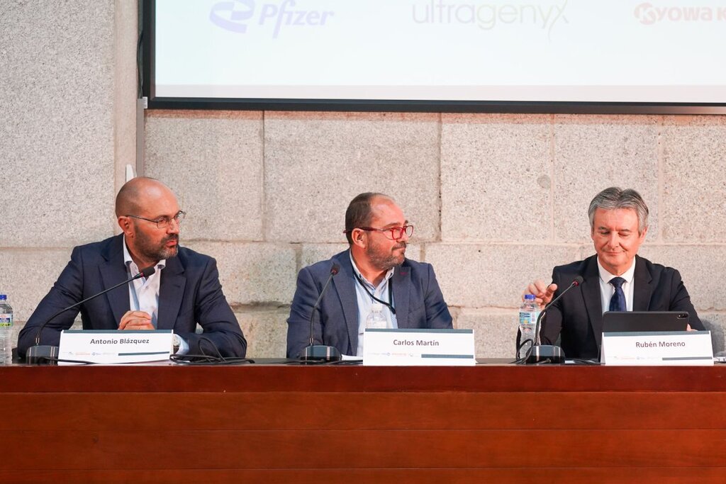 Antonio Blázquez, Carlos Martn y Rubén Moreno, en la mesa de debate.