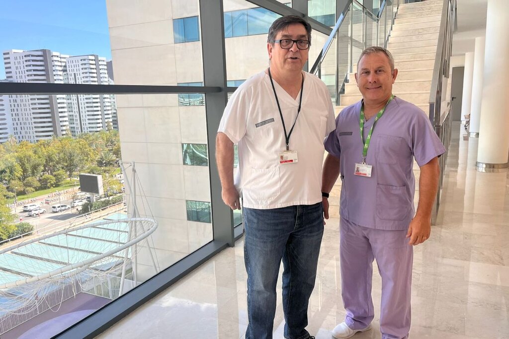 Guillermo Bastida e Isidro Jarque, del Hospital La Fe de Valencia. Foto: LA FE. VALENCIA. Guillermo Bastida e Isidro Jarque, del Hospital La Fe de Valencia. Foto: LA FE. VALENCIA.