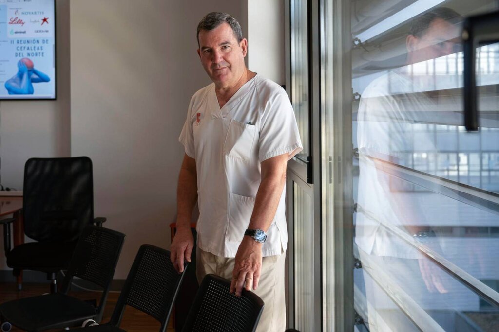 Julio Pascual, catedrático de la UC y jefe de Neurología del Hospital Marqués de Valdecilla. Foto: EFE/PEDRO PUENTE HOYOS.