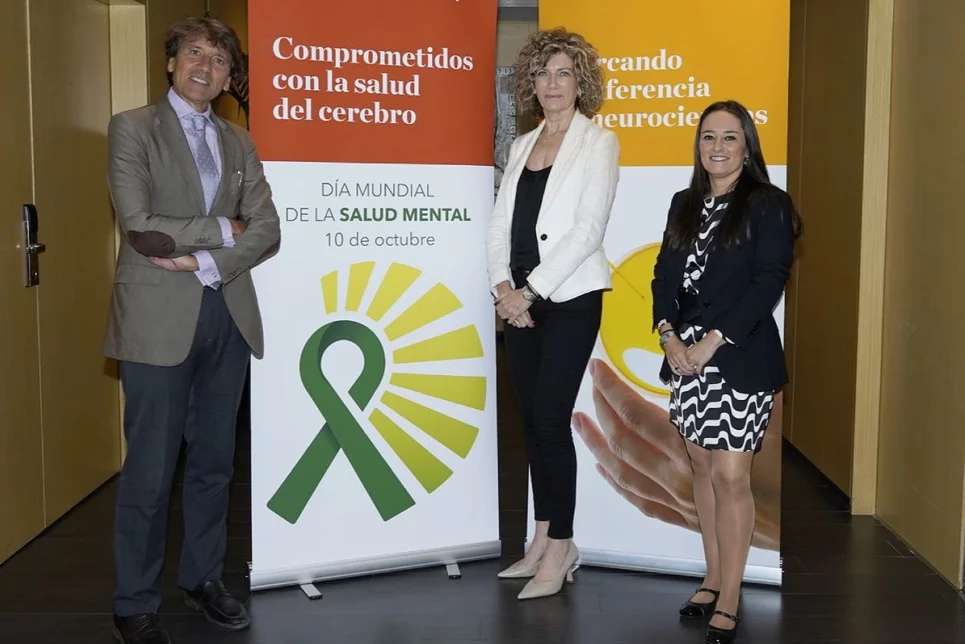 Celso Arango, Susana Gómez-Lus y Verónica Olmo, en la reunión previa al Día Mundial de la Salud Mental, el próximo 10 de octubre. Foto: LUNDBECK.