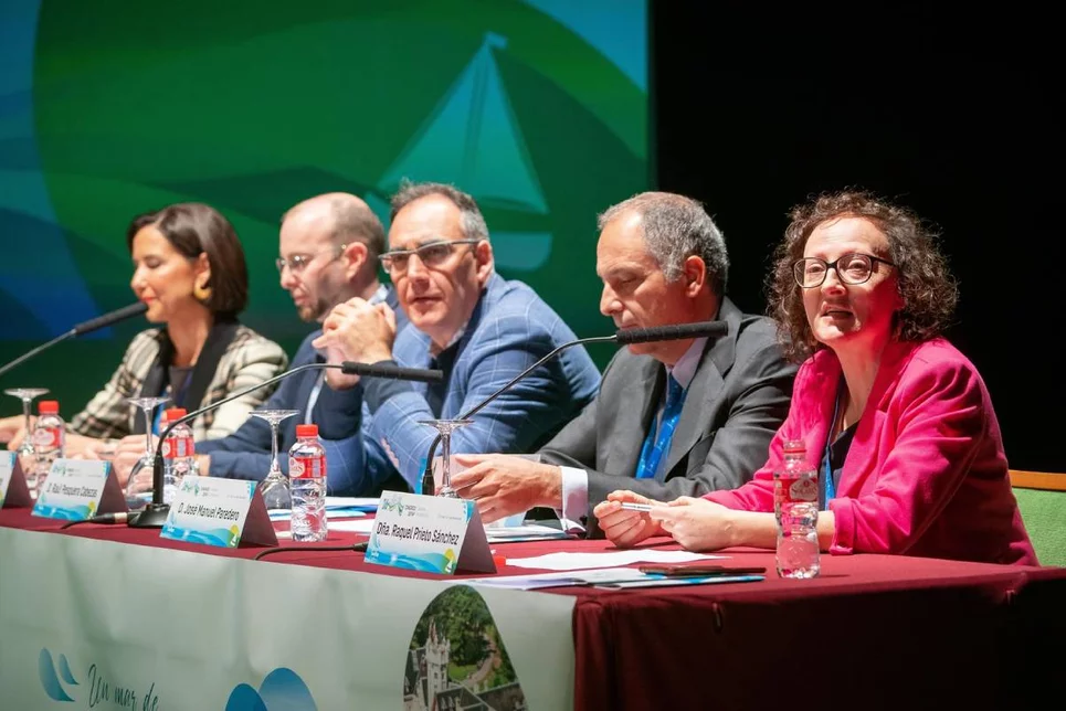Mesa inaugural del 26 Congreso Nacional de Sefap, que se está celebrando estos días en Santander. Foto: ROMÁN G. AGUILERA.