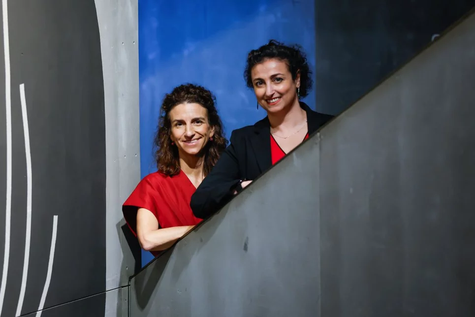 Leticia Fernández-Friera y Nabila Bouatia-Naji, investigadoras expertas en la salud cardiovascular de la mujer. Foto: BERNARDO DÍAZ. 