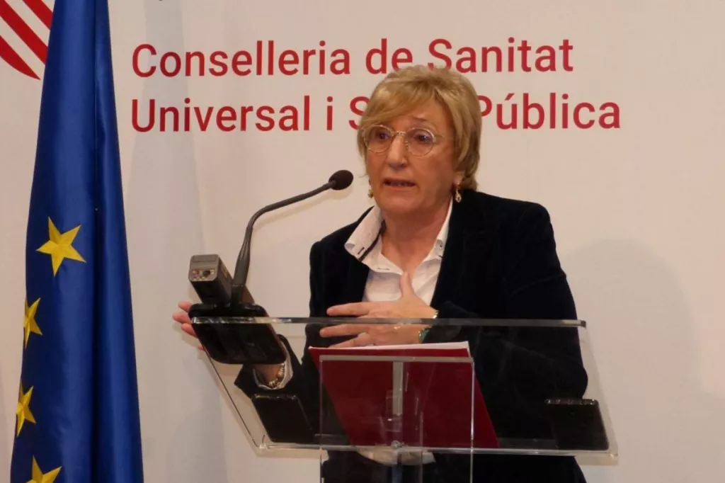 La consejera de Sanidad de Valencia, Ana Barceló, anunció una querella contra la facultativa Mara Ángeles Medina, que terminó en una sanción, anulada ahora por un juez. FOTO de archivo.