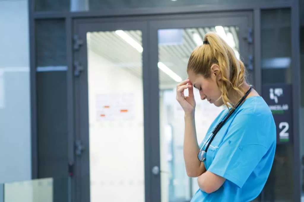 La pandemia ha pasado una clara factura a la salud física, psicológica y emocional de los sanitarios.