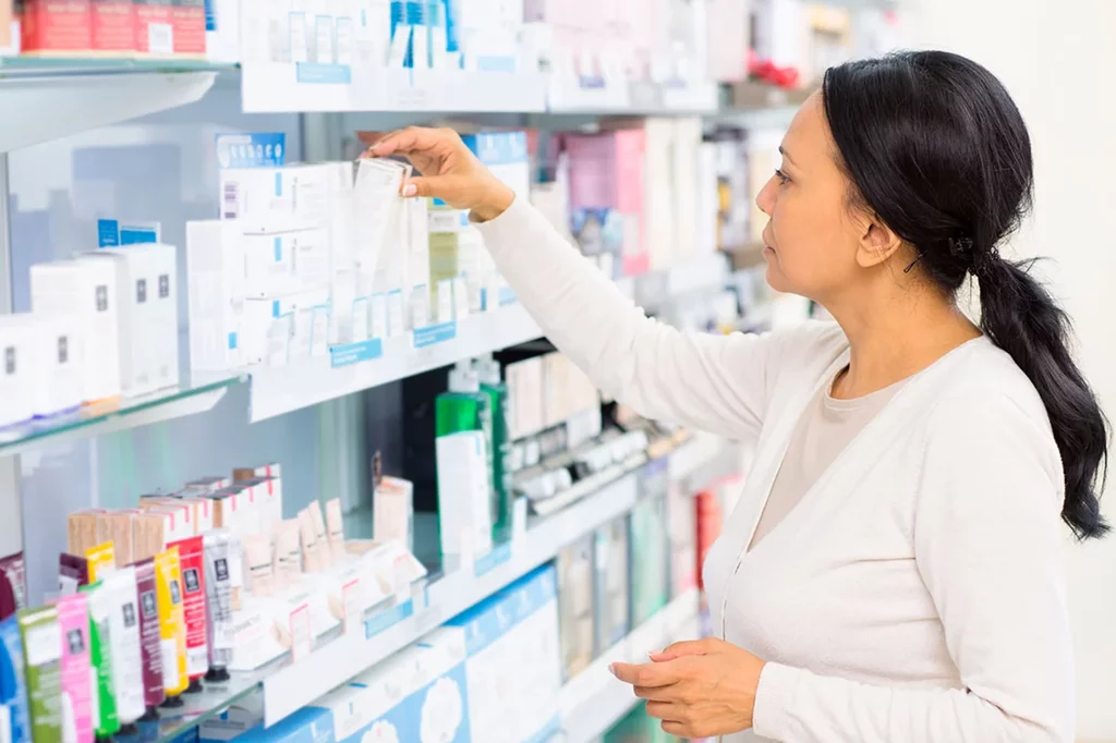 El ácido hialurónico es uno de los ingredietes top de la cosmética y está presente en muchos productos por su acción hidratante.