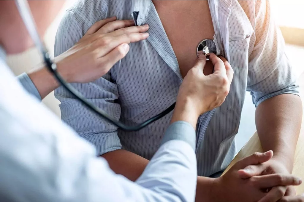 En muchos pacientes los síntomas de fibrilación auricular pueden ser inexistentes. Foto: Diario Médico.