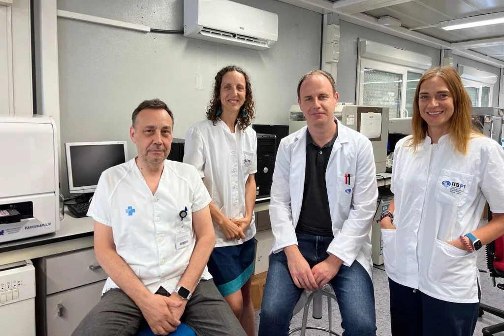 Joan Vendrell, Isabel Huber, Enrique Calvo y Sonia Fernandez Veledo, autores del trabajo.