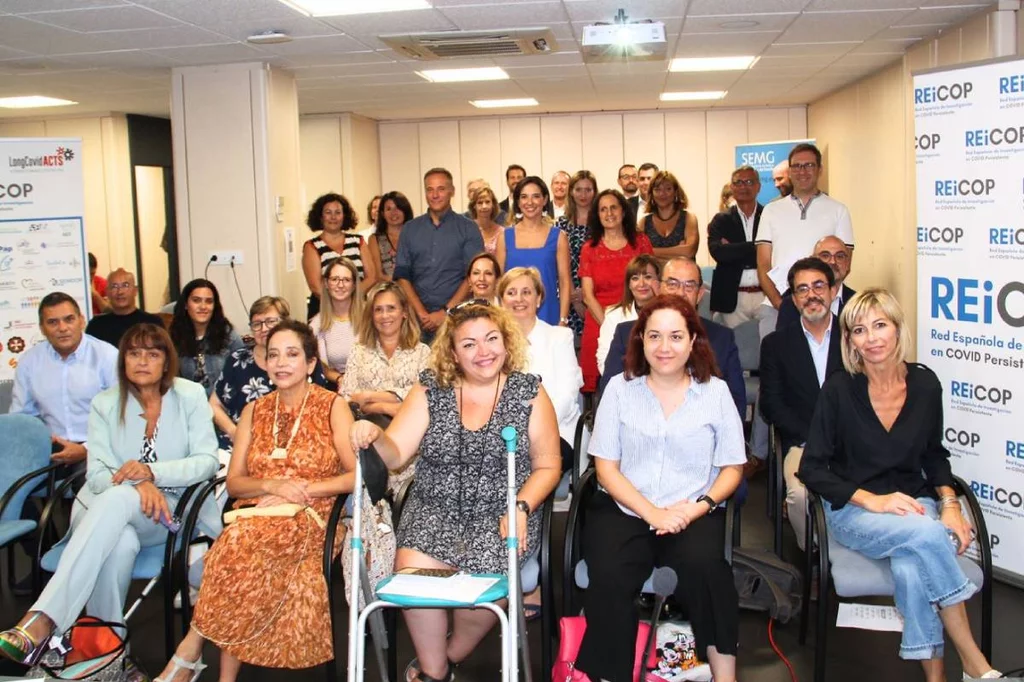 Foto de familia en el día oficial de constitución de Red Española de Investigación en covid persistente (Reicop). Foto: SEMG