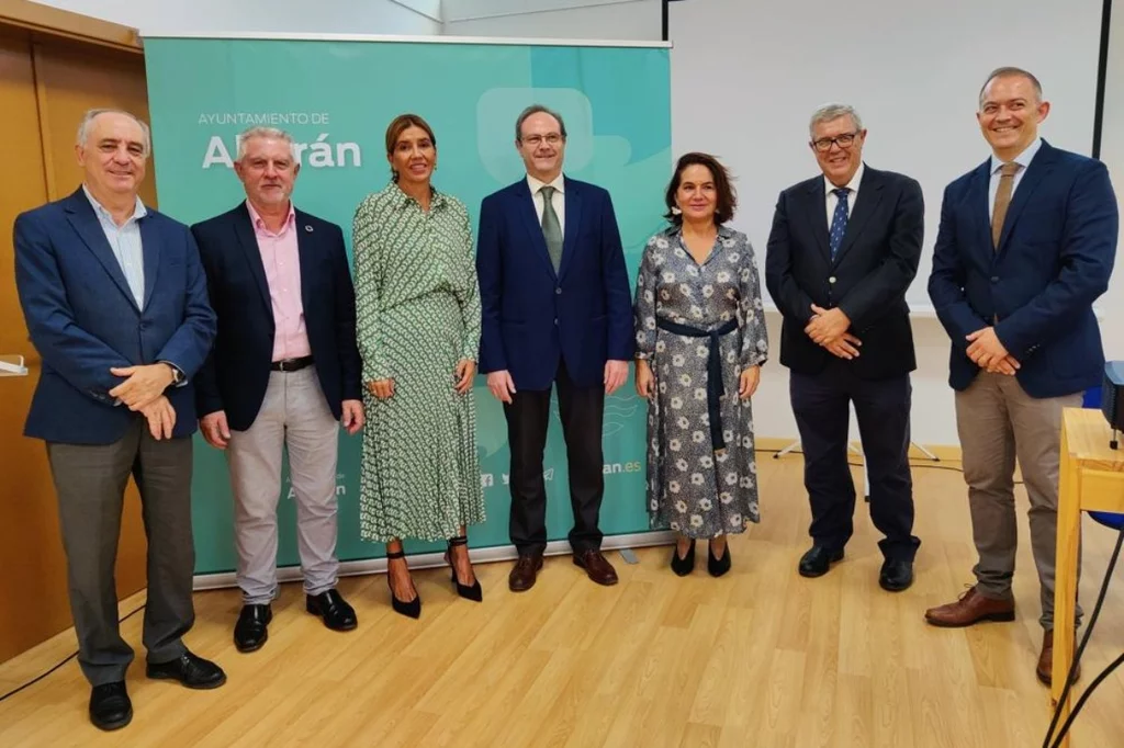 Jesús Cañavate, José A. Peñalver, Mª Ángeles Villanueva, Jesús C. Gómez, Antonieta de Andrés, José Abellán y Jesús Gómez Montiel.