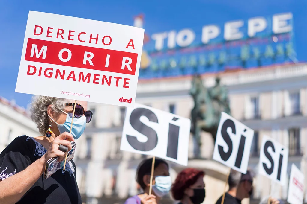 Según datos del Ministerio de Sanidad, el primer año de la Ley de Eutanasia se ha saldado con 180 muertes por esta causa. Foto: ÁNGEL NAVARRETE