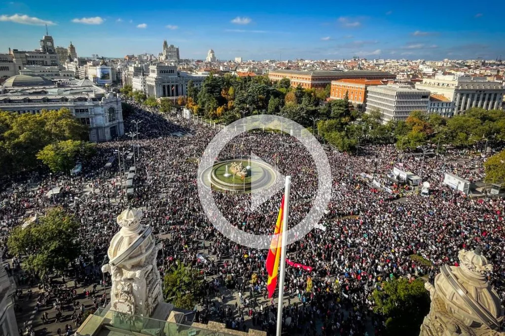 Vista de la Plaza de Cibeles durante la manifestación 