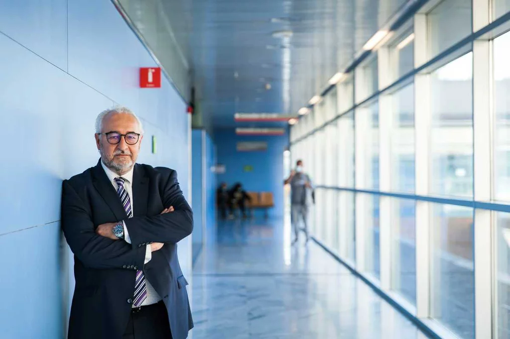 Ramon Cunillera, director gerente del Hospital de MatarÃ³, repersneta a los gestores sanitarios catalanes. Foto: SONIA TRONCOSO