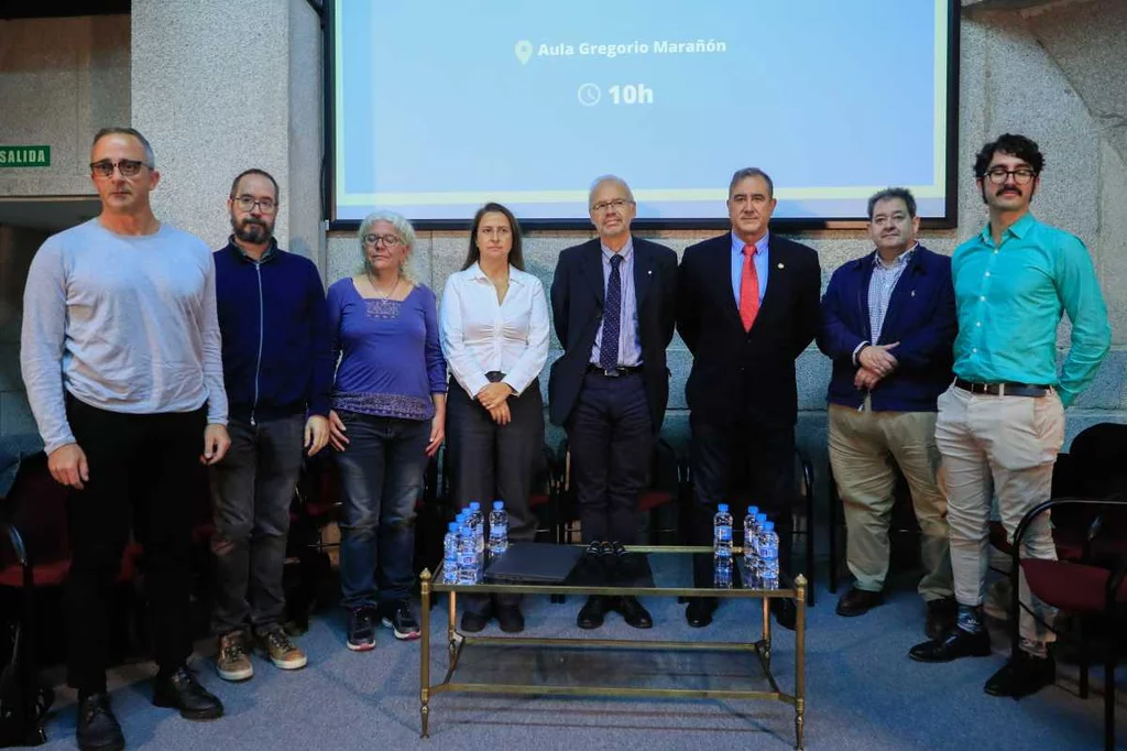 Representantes de Somamfyc, SEMG, Icomem, Amyts y médicos de Atención Primaria de poblaciones rurales, en la rueda de prensa conjunta por la crisis en las urgencias extrahospitalarias de Madrid. Foto: EFE