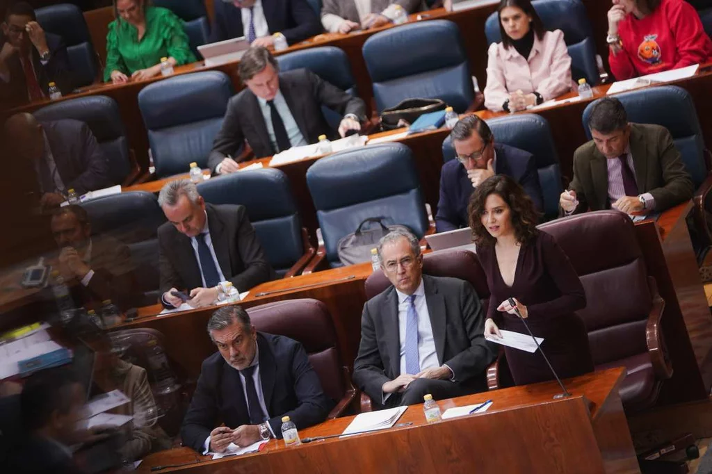 La presidenta de la Comunidad de Madrid, Isabel Díaz Ayuso, durante una de sus intervenciones en el último Pleno de la Asamblea Regional. Foto: COMUNIDAD DE MADRID.