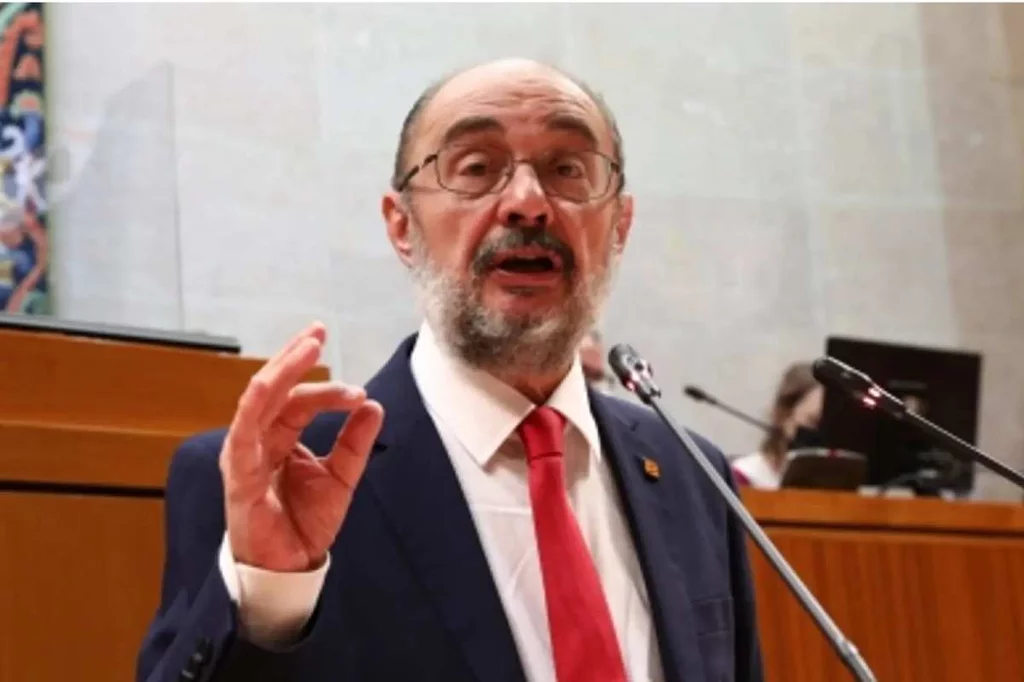 Los sanitarios se concentrarán mañana ante la sede del Gobierno de Aragón para afear las recientes declaraciones de Lambán y reclamar 