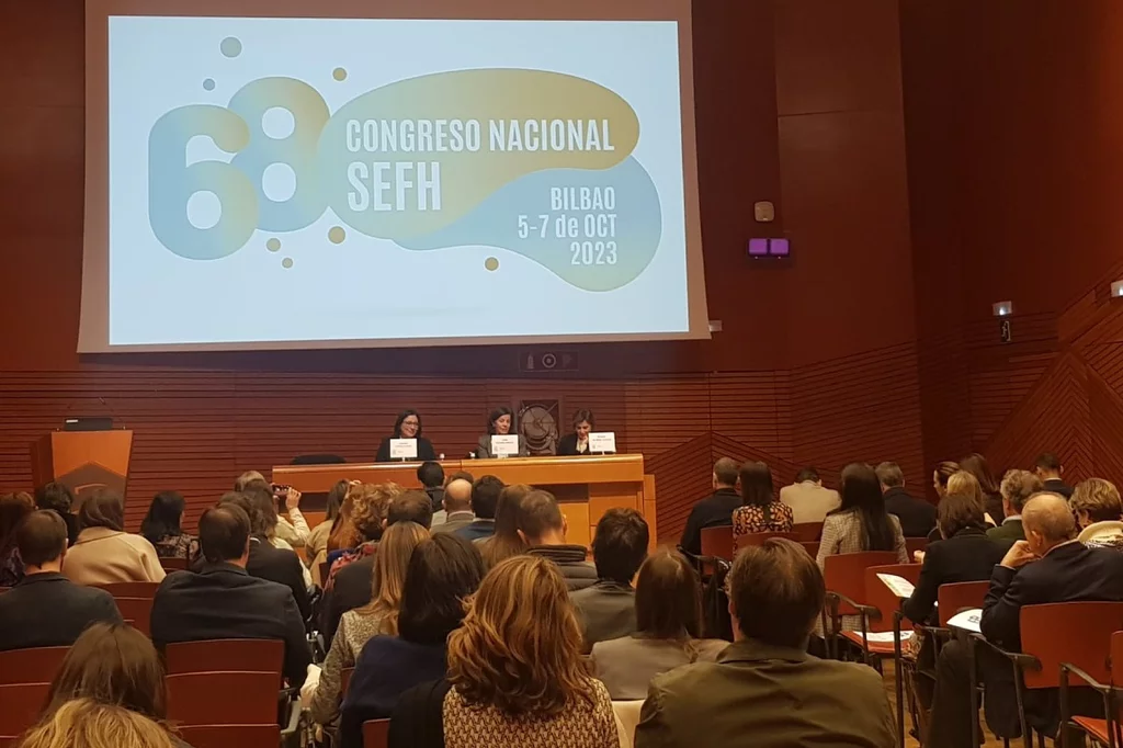 Acto de presentaciÃ³n, en Bilbao, del 68 Congreso de la Sociedad EspaÃ±ola de Farmacia Hospitalaria. Fuente: SEFH