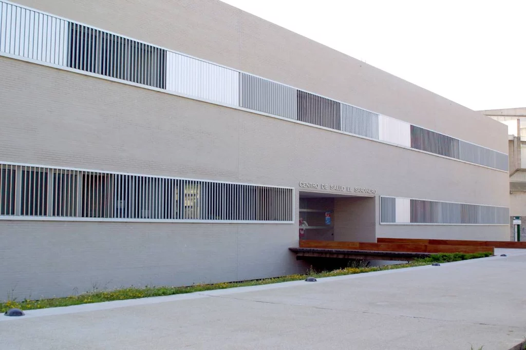 El centro de salud del Sardinero (Santander) es uno de los que acogerá la figura de la enfermera de soporte en atención domiciliaria. Foto: GOBIERNO DE CANTABRIA.