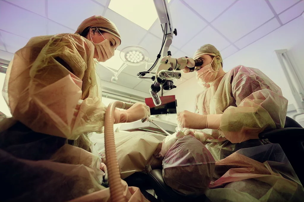 Ciruga Oral y Maxilofacial, agotada.