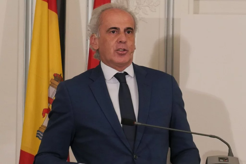 Enrique Ruiz Escudero, consejero de Sanidad de la Comunidad de Madrid, durante el desayuno informativo.