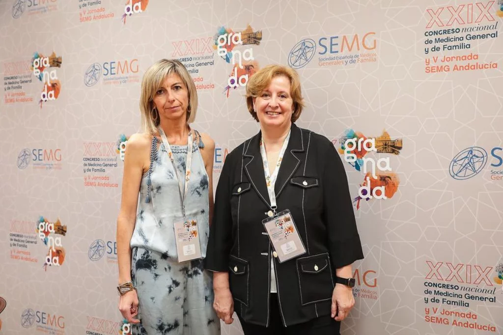 Paula Sánchez, coordinadora clnica del grupo long covid de la SEMG y Pilar Rodrguez Ledo, vicepresidenta 1º de la SEMG.