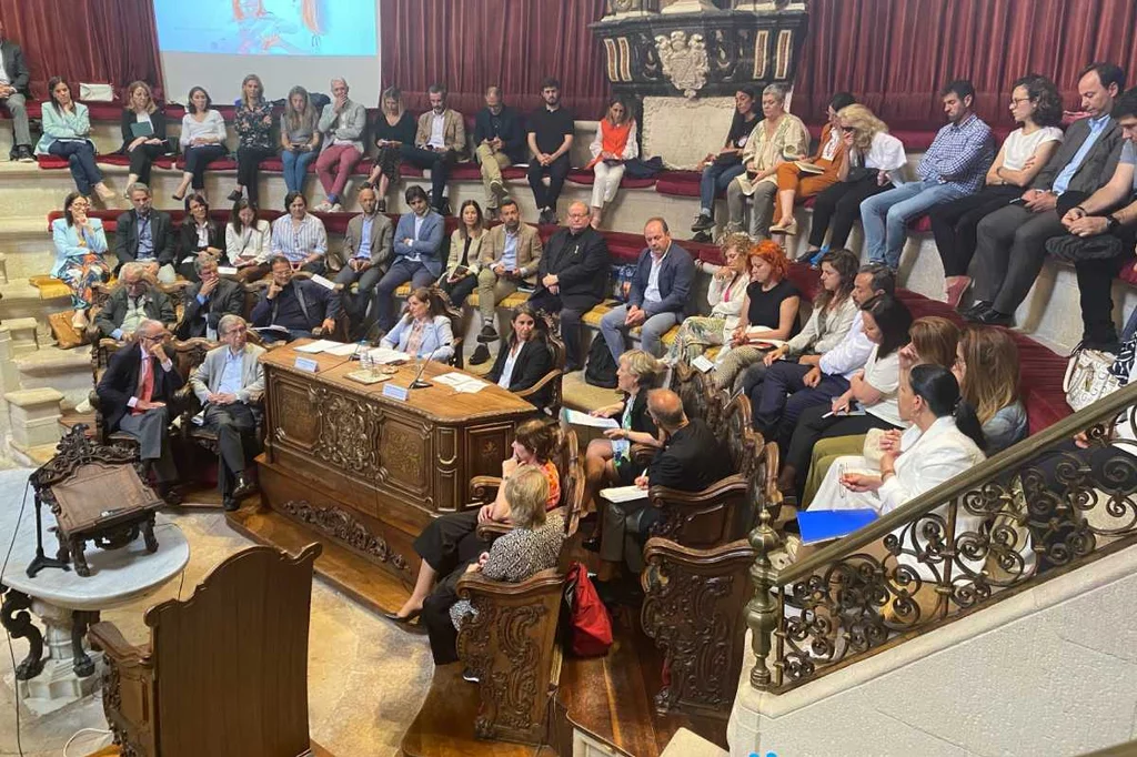 Medio centenar de expertos han asistido a la presentación de las propuestas de Farmaindustria en la RAMC, en Barcelona.