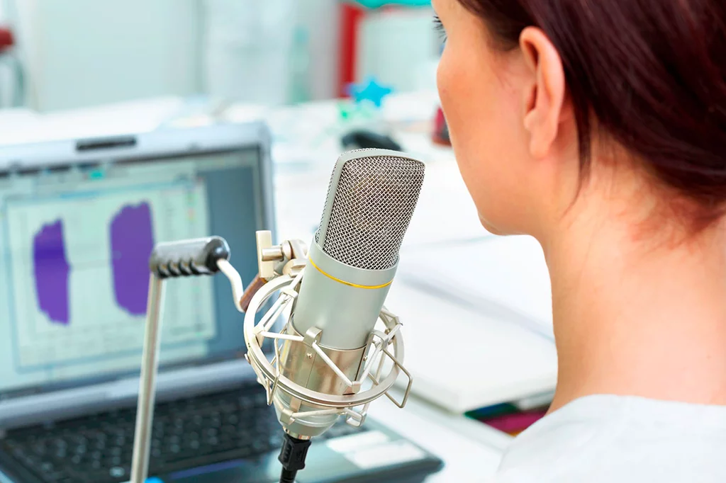 El sonido de la voz se produce por la vibración de las cuerdas vocales.