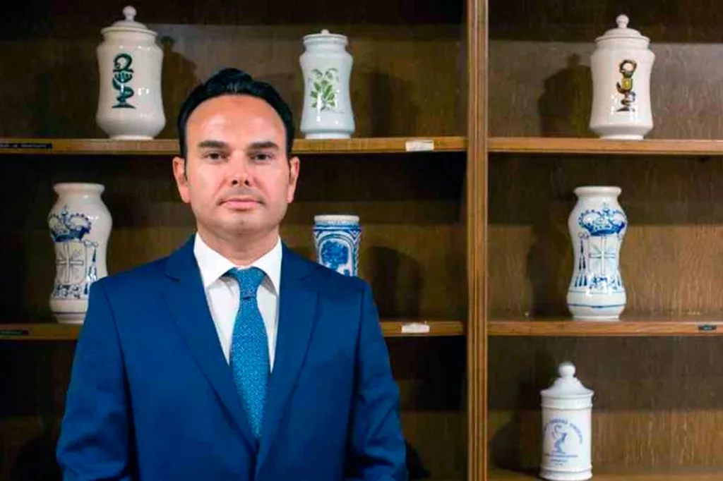 Santiago Leyes continÃºa su mandato como presidente del COF de Orense. Foto: COF DE ORENSE.