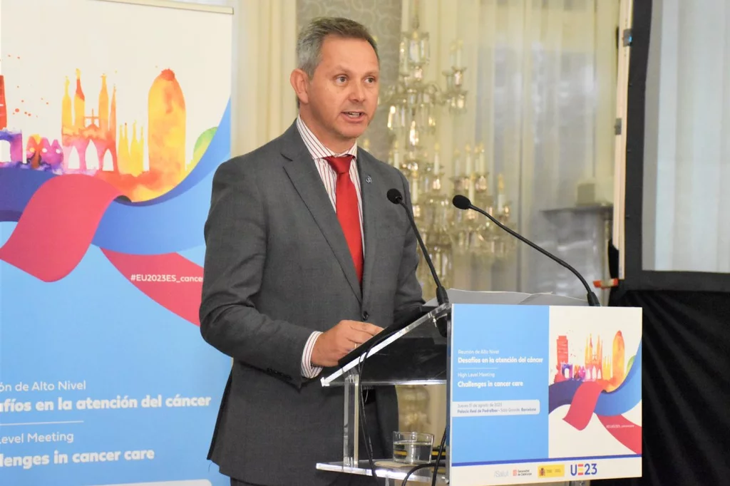 JosÃ© MiÃ±ones, ministro de Sanidad en funciones, durante su intervenciÃ³n en el acto de clausura de la reuniÃ³n. Foto: MINISTERIO DE SANIDAD