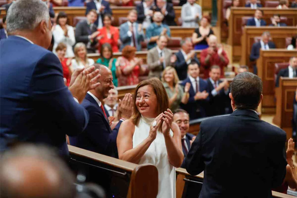 Francina Armengol, durante la sesión constitutiva de las Cortes Generales de la XV Legislatura celebrada este jueves. Foto: EFE/ JUAN CARLOS HIDALGO.