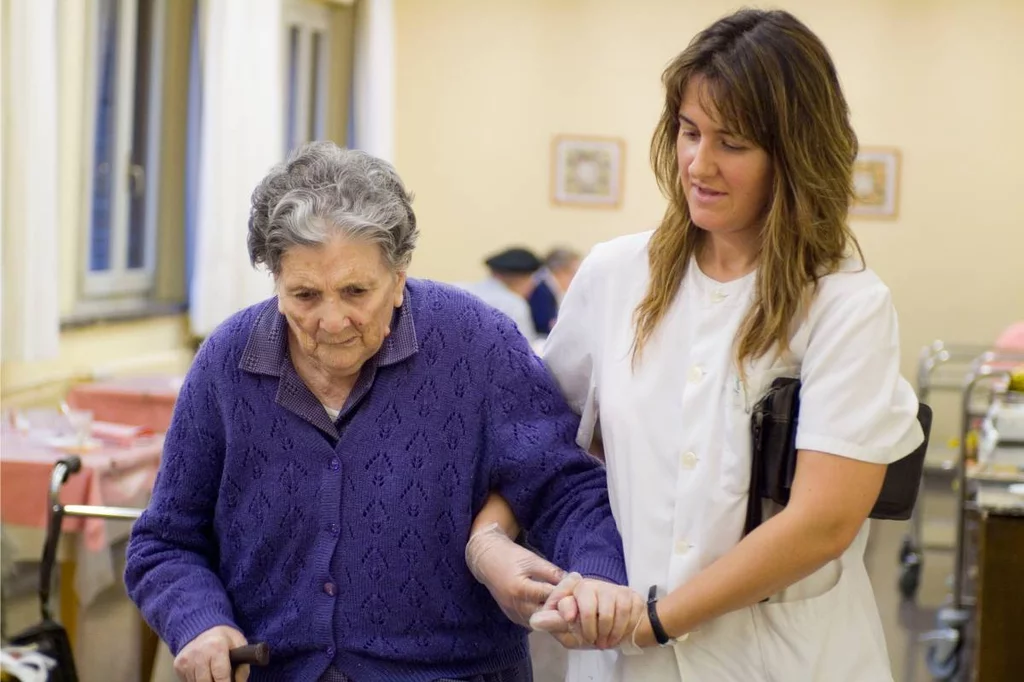 El COTS reivindica el papel de los profesionales sociosanitarios y aboga por una estructura y organización de su trabajo similar a la que aprobó en 2018 la Comunidad de Madrid de acuerdo con el sector. Foto: SALUD NAVARRA.