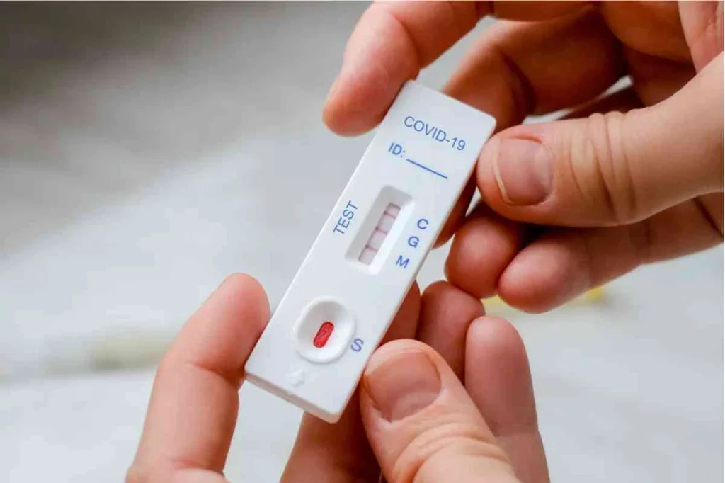 Extremadura es la autonomía que más ha crecido en dispensación de test de autodiagnóstico covid desde finales de junio, según Iqvia.