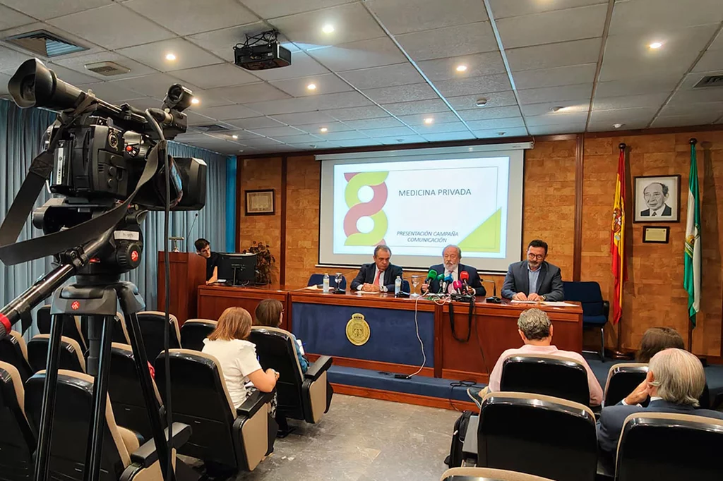 El Colegio de Médicos de Sevilla lanza la campaña #NoEsJusto para denunciar la situación de los médicos autónomos de la sanidad privada. Foto: COLEGIO DE MÉDICOS DE SEVILLA