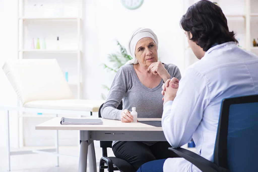 Tratamientos individuales y menos efectos secundarios para los pacientes con leucemia linfocítica crónica