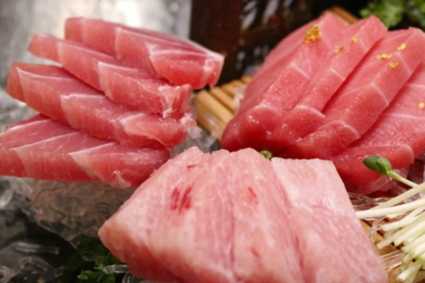 Para alcanzar la cantidad de omega 3 recomendada se aconseja tomar dos raciones semanales de pescado azul. 