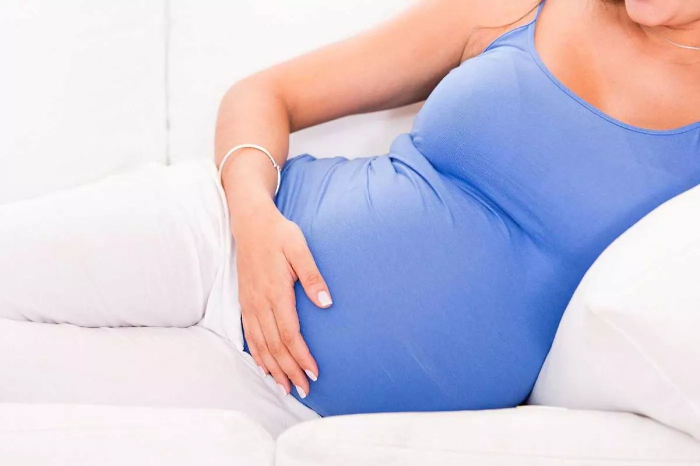 La covid-19 sí afecta al embarazo.