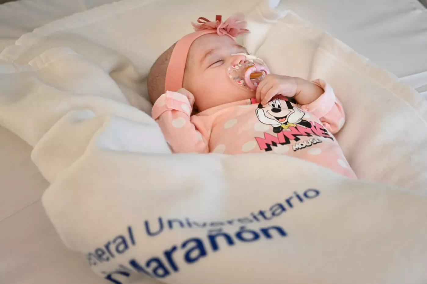 La pequeña Naiara, primera paciente en recibir un trasplante de corazón de donante en asistolia con incompatibilidad sanguínea.