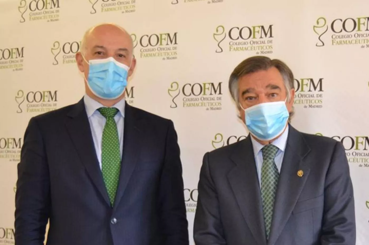 Narciso Michavila, presidente de GAD3, y Luis González Díez, presidente del COF de Madrid.