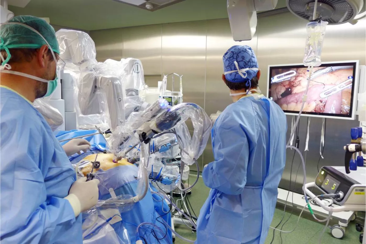 Intervención de cirugía bariátrica en el Hospital Valle de Hebrón de Barcelona. 