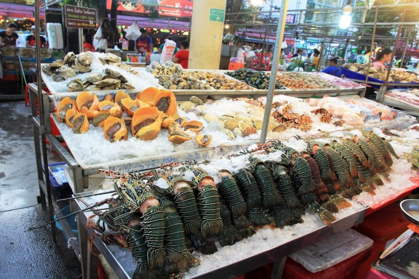 Mercado de mariscos en la ciudad china de Wuhan. FOTO: DM. 