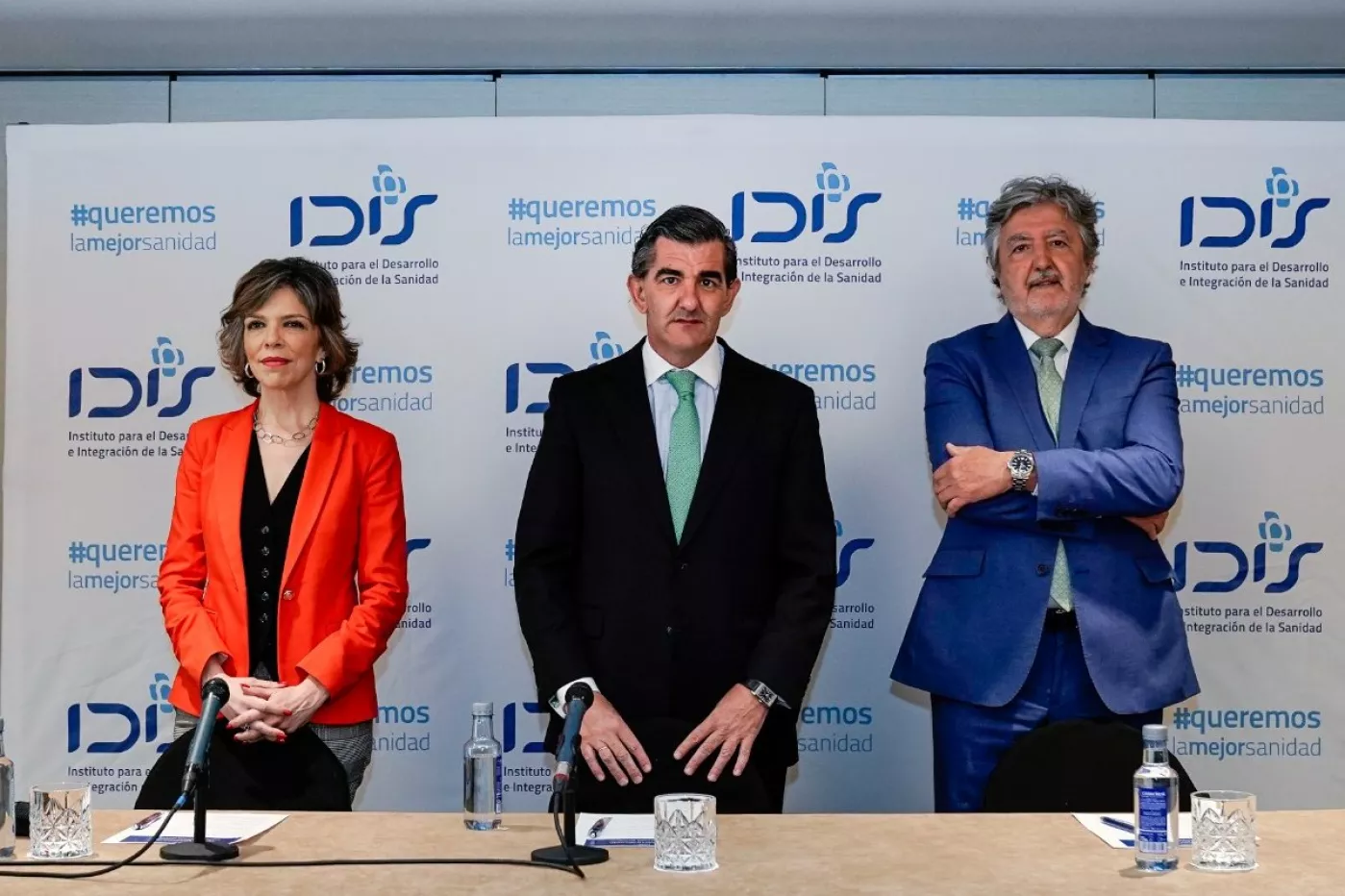 Marta Villanueva, Juan Abarca y Ángel de Benito, directora general, presidente y secretario general de la Fundación IDIS.